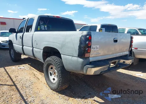 2000 Chevrolet Silverado 1500 Ls из США, поврежденный, VIN 1GCEK19T0YE177228